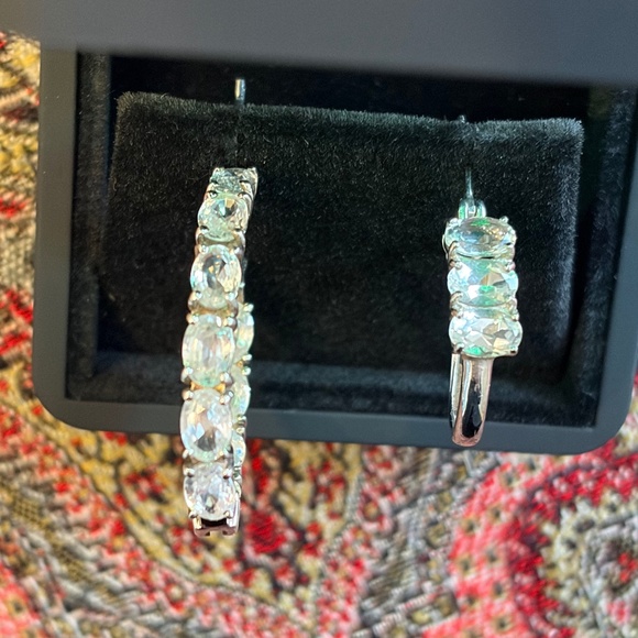 Two solo sterling silver hoop earrings: Cambodian Zirkon & Green Amethyst - Picture 2 of 13